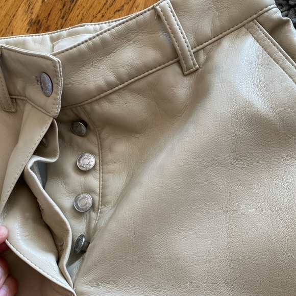 Aritzia Wilfred Modern Cargo Pant Vegan Leather Sand White size 00 - Picture 7 of 16